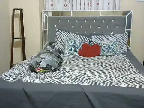 cutebengaligirl online show from September 2025 02:00:01 AM