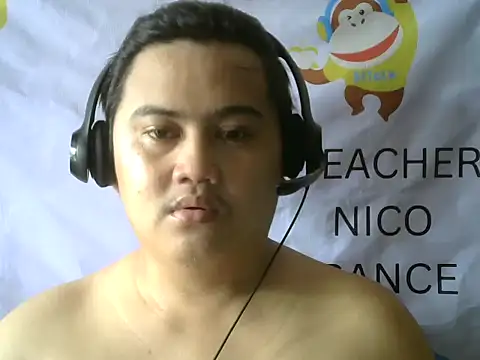 Snapshot of Yummy_Tommy21 chatting on October 2025 11:07:01 PM Yummy Tommy21 online show from October 2025 11:07:01 PM