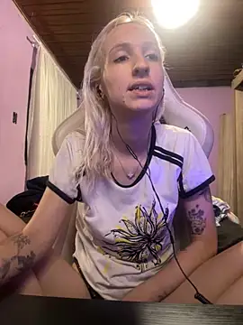 bunnydark00 online show from October 2025 03:58:02 AM