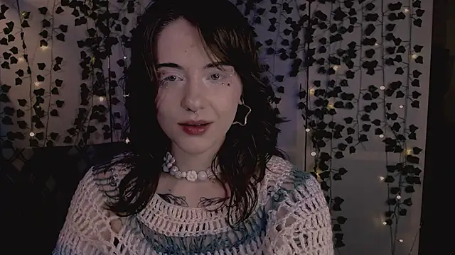 risha laas online show from November 2025 08:08:01 PM