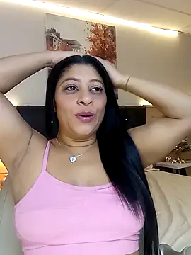 Lashmy111 online show from November 2025 02:47:02 AM