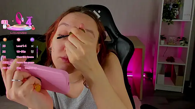 Snapshot of Fera1_Berry chatting on February 2026 12:38:02 AM Fera1 Berry online show from February 2026 12:38:02 AM