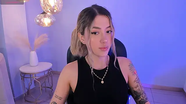 EveBensonX online show from January 2025 03:50:02 AM