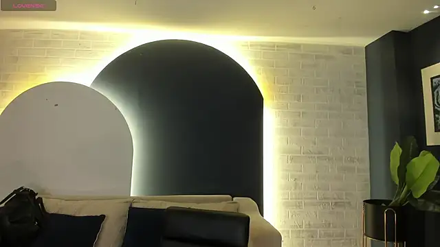 EveBensonX online show from March 2025 12:25:01 PM