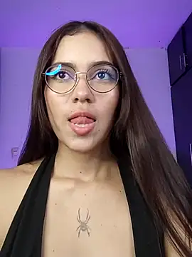 Snapshot of Sallye_ chatting on March 2026 02:57:02 AM Sallye online show from March 2026 02:57:02 AM