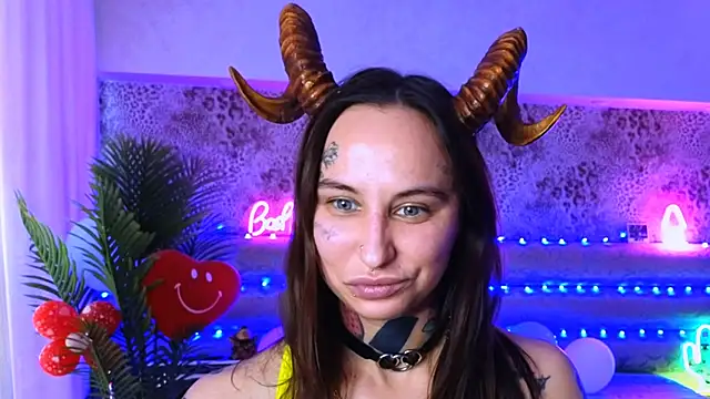 Cool Freak  online show from February 2025 10:48:01 AM