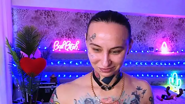 Cool Freak  online show from March 2025 10:15:02 AM