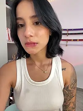 Ale Lewis online show from March 2025 06:34:01 PM