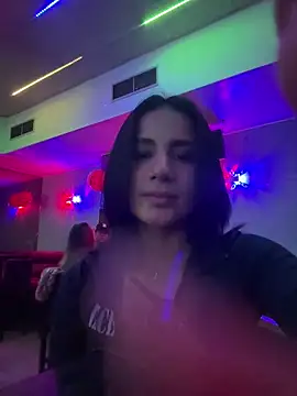 Ale Lewis online show from October 2025 11:28:02 PM