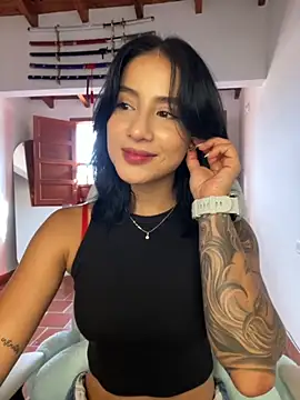 Ale Lewis online show from November 2025 09:04:01 PM