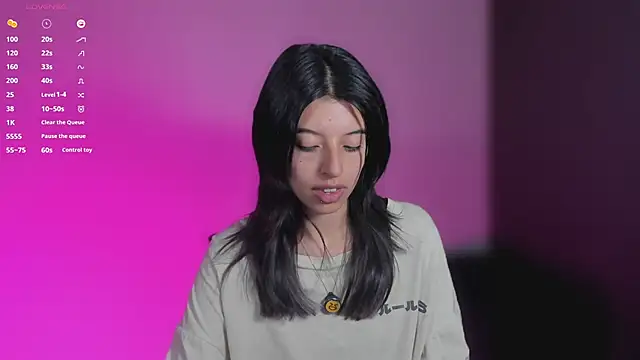 NanaRott online show from May 2026 06:13:01 PM