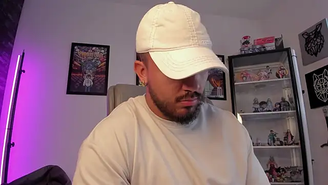 Snapshot of luck_spartans chatting on September 2025 06:31:02 PM luck spartans online show from September 2025 06:31:02 PM