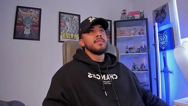 Snapshot of luck_spartans chatting on September 2025 04:42:02 PM luck spartans online show from September 2025 04:42:02 PM