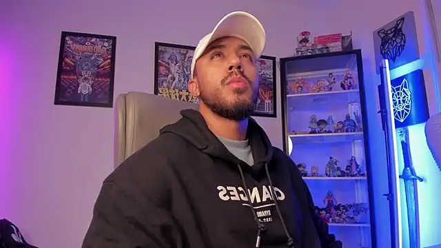 Snapshot of luck_spartans chatting on September 2025 09:00:02 AM luck spartans online show from September 2025 09:00:02 AM