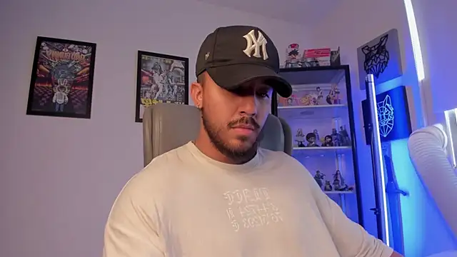 Snapshot of luck_spartans chatting on September 2025 08:21:01 PM luck spartans online show from September 2025 08:21:01 PM