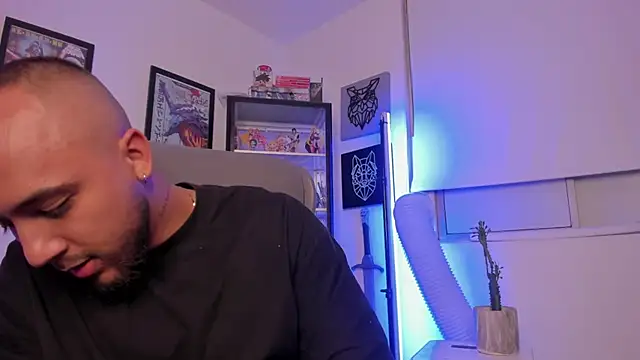 Snapshot of luck_spartans chatting on September 2025 01:33:02 AM luck spartans online show from September 2025 01:33:02 AM