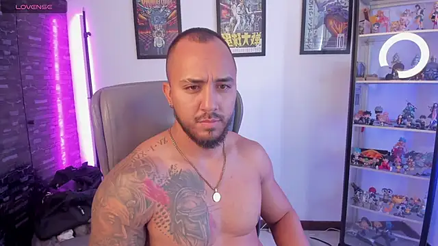 Snapshot of luck_spartans chatting on October 2025 03:09:02 PM luck spartans online show from October 2025 03:09:02 PM