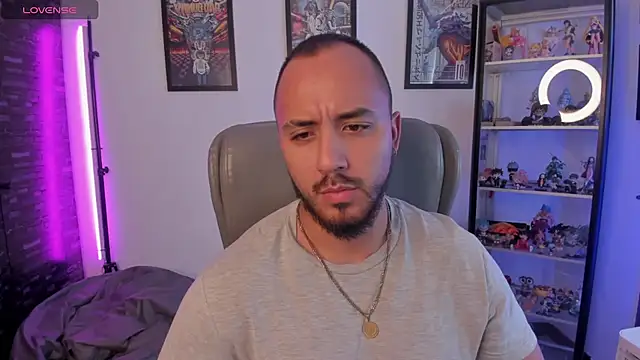 Snapshot of luck_spartans chatting on October 2025 03:31:02 PM luck spartans online show from October 2025 03:31:02 PM