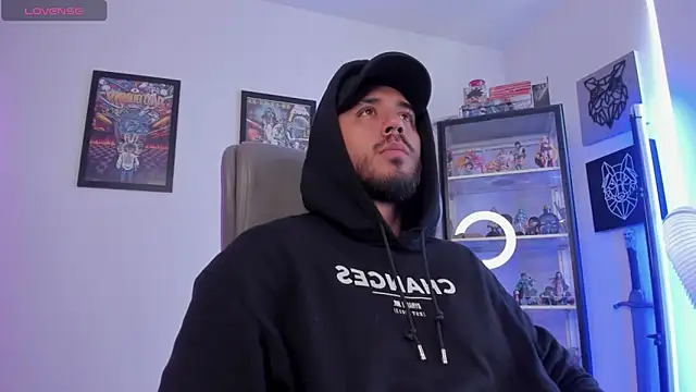 Snapshot of luck_spartans chatting on October 2025 03:46:02 PM luck spartans online show from October 2025 03:46:02 PM