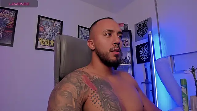 Snapshot of luck_spartans chatting on October 2025 03:29:02 AM luck spartans online show from October 2025 03:29:02 AM