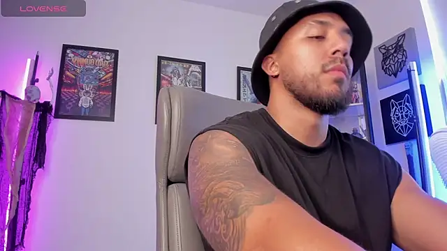 Snapshot of luck_spartans chatting on October 2025 07:54:02 PM luck spartans online show from October 2025 07:54:02 PM