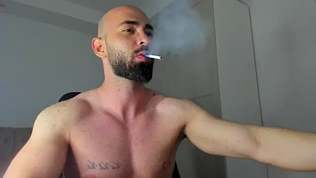 MichaelMasterss online show from April 2026 09:02:02 PM