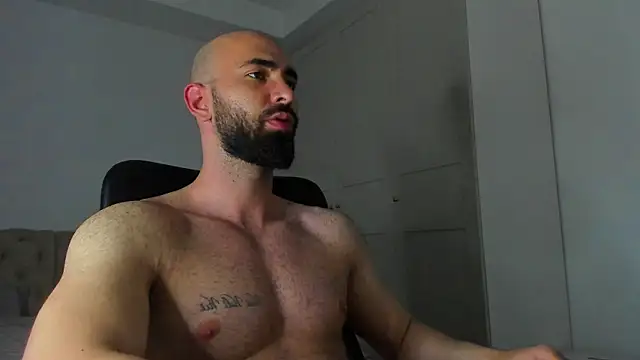 MichaelMasterss online show from April 2026 10:03:01 PM