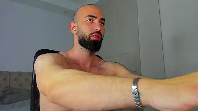 MichaelMasterss online show from May 2026 07:41:01 PM