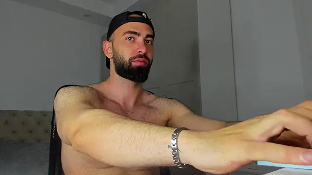 MichaelMasterss online show from May 2026 08:03:02 PM