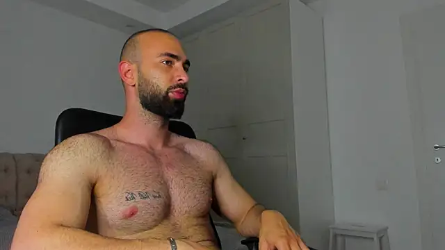 MichaelMasterss online show from May 2026 09:12:01 PM