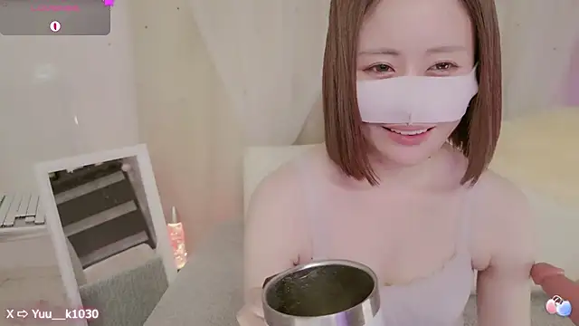 Snapshot of Yuu__k chatting on February 2025 05:26:01 PM Yuu k online show from February 2025 05:26:01 PM