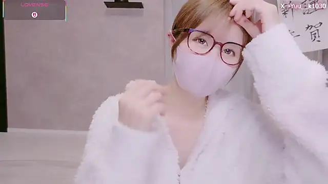 Snapshot of Yuu__k chatting on January 2026 03:17:01 PM Yuu k online show from January 2026 03:17:01 PM