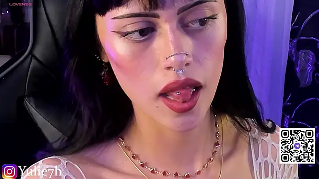  Jessy Moon  online show from July 2026 11:22:02 PM