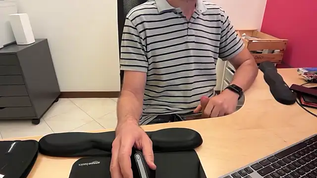 Snapshot of riccardofortis chatting on September 2025 04:52:01 PM riccardofortis online show from September 2025 04:52:01 PM