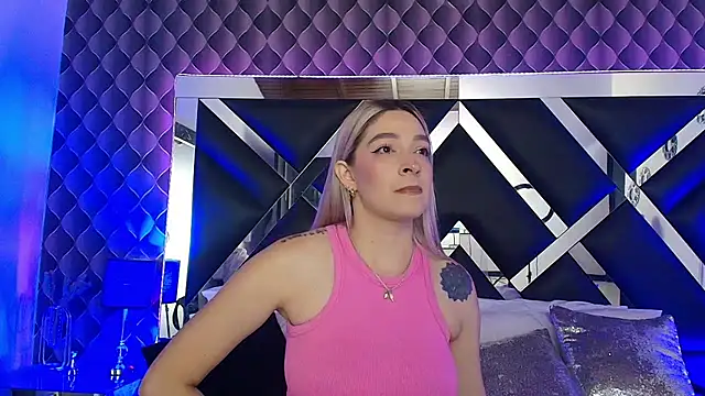 Snapshot of victoriaa_lee_ chatting on December 2025 09:13:02 PM victoriaa lee online show from December 2025 09:13:02 PM