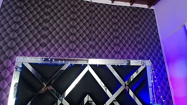 Snapshot of victoriaa_lee_ chatting on February 2026 08:36:02 PM victoriaa lee online show from February 2026 08:36:02 PM