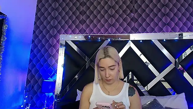victoriaa lee  online show from July 2026 07:21:01 PM