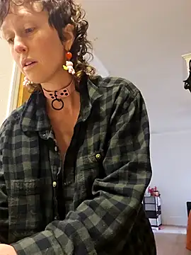 mossy kiss online show from February 2025 03:28:02 PM