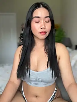 Snapshot of JazzieXo chatting on December 2024 08:55:01 PM JazzieXo online show from December 2024 08:55:01 PM