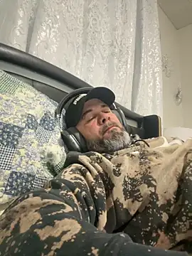 Cristian-Brayan online show from November 2025 11:22:01 AM