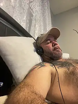 Cristian-Brayan online show from February 2026 04:29:01 PM