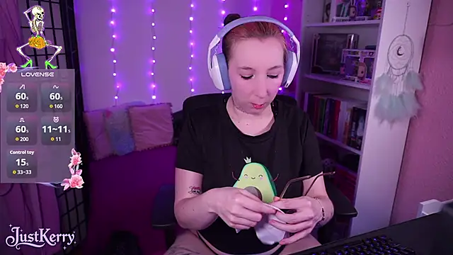 JustKerry online show from October 2025 09:04:01 AM