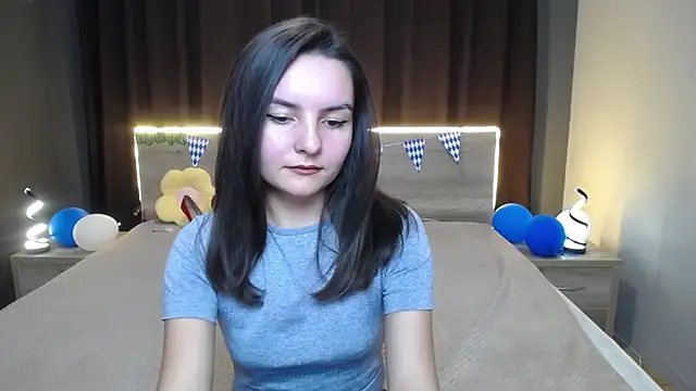 JasmineAsha online show from October 2025 06:38:02 PM