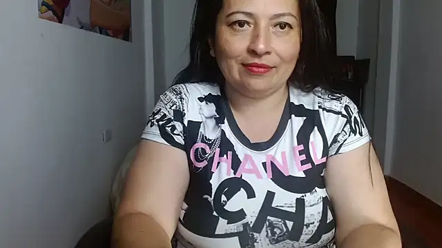 Victoriaevans1 online show from May 2026 05:31:01 PM
