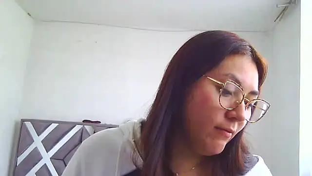 Snapshot of katha_steele_ chatting on January 2025 05:15:02 PM katha steele online show from January 2025 05:15:02 PM