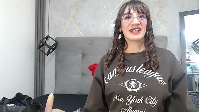 JessiDovee online show from July 2026 08:03:01 PM