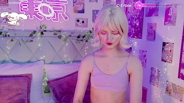 Snapshot of EffyEfans chatting on January 2025 04:27:01 AM EffyEfans online show from January 2025 04:27:01 AM