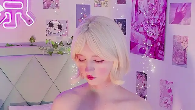 Snapshot of EffyEfans chatting on March 2025 04:16:02 AM EffyEfans online show from March 2025 04:16:02 AM