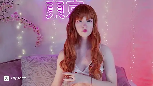 Snapshot of EffyEfans chatting on March 2025 04:17:02 AM EffyEfans online show from March 2025 04:17:02 AM