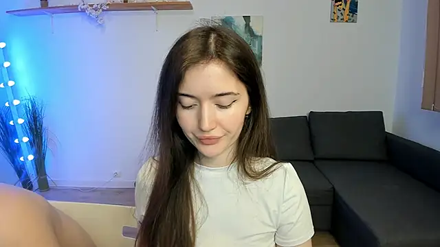 Snapshot of PollyFlame chatting on December 2025 08:57:02 PM PollyFlame online show from December 2025 08:57:02 PM